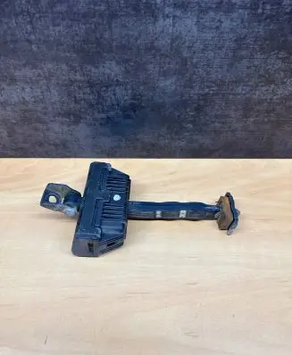 BMW 5 E60 E61 Front door check strap stopper