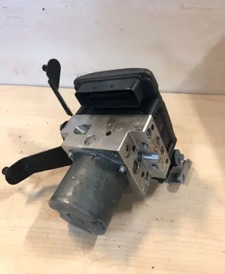 BMW 5 E60 E61 ABS Pump 6774679 0265250217 6783360