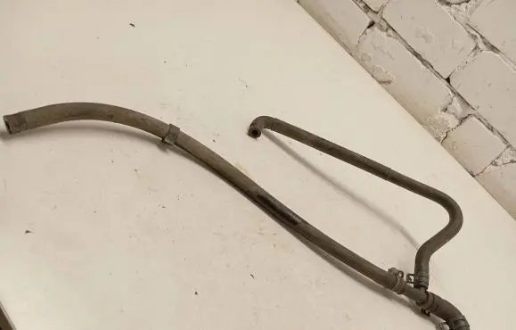 Volkswagen Transporter - Caravelle T4 Engine coolant pipe/hose