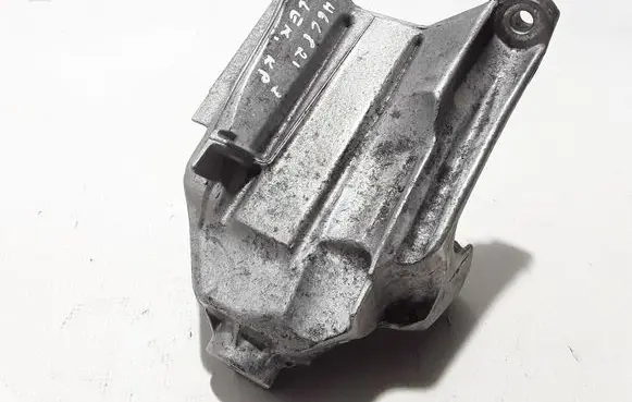 Audi A6 S6 C8 4K Engine mounting bracket 4M0199307CB
