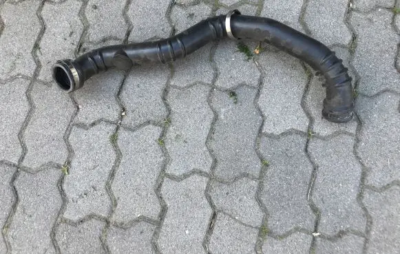 Ford Kuga II Intercooler hose/pipe BV616K863BD