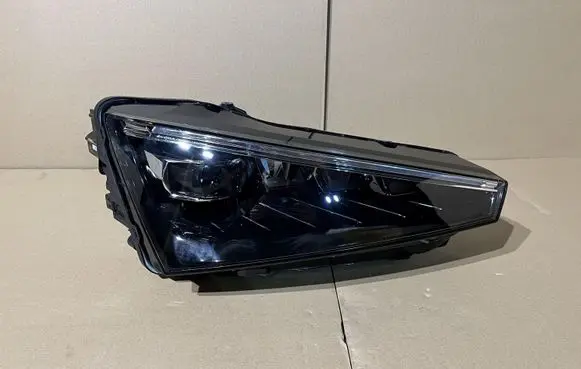 Skoda Scala Headlight/headlamp 657941016A