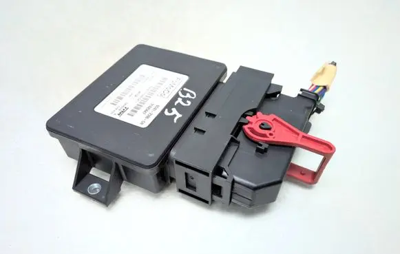 Volvo XC60 Hand brake control module 31445647 6G912598CH