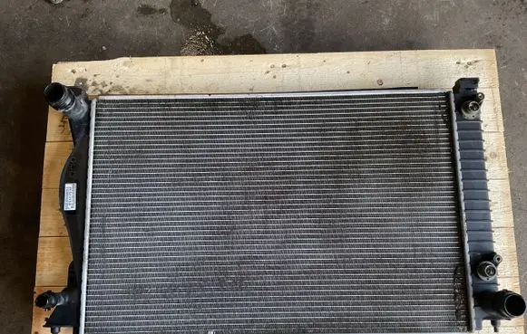 Audi A6 S6 C6 4F Coolant radiator 4F0121251M