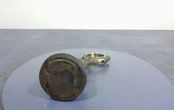 Piston
