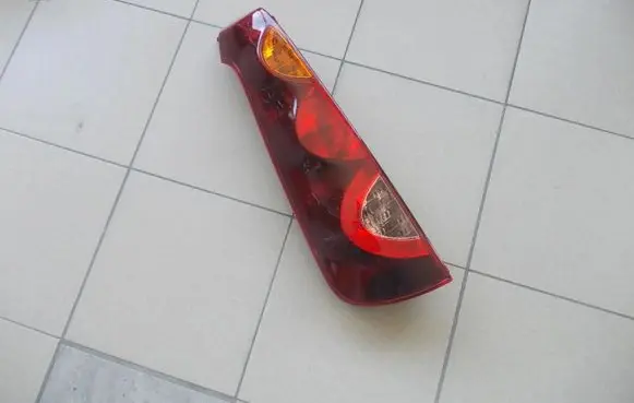Nissan Note (E11) Rear/tail lights