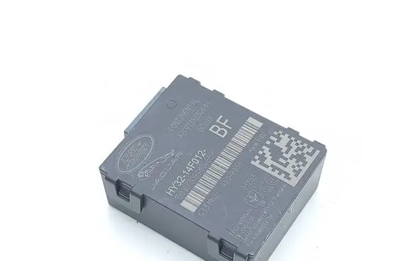 Land Rover Range Rover Evoque L551 Tire pressure control unit HY3214F012 A2C9735230601 40398036