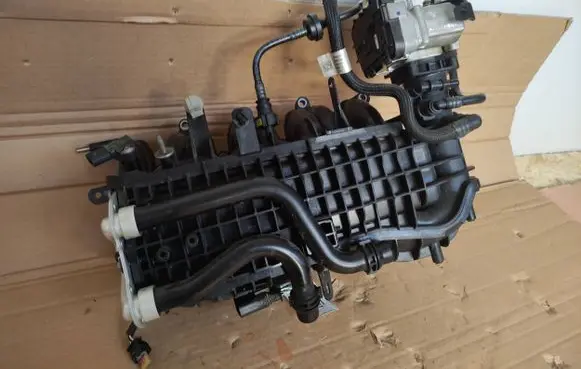 Jeep Compass Intake manifold LG263002 72454424 72425274