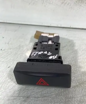 Hazard light switch
