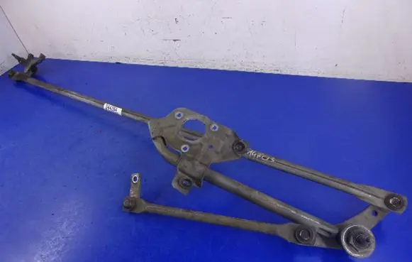 Mercedes-Benz Vaneo W414 Front wiper linkage and motor