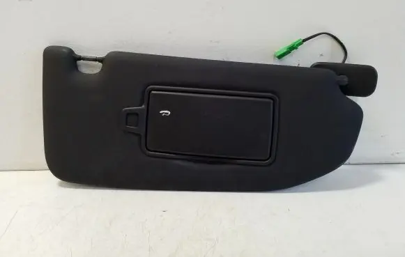 Volvo XC40 Sun visor