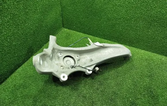 BMW 5 G30 G31 G38 Front wheel hub spindle knuckle 10071164463 6879182