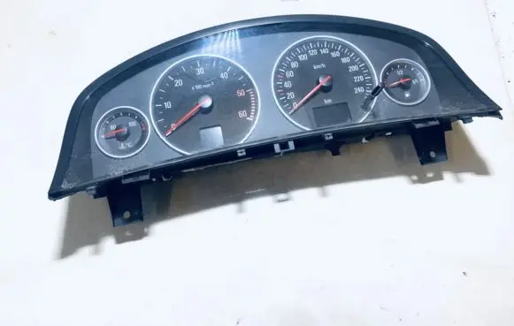 Opel Vectra C Speedometer (instrument cluster) 13165966mp 110080278