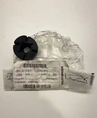 Porsche Macan (95B) Radiator mount bracket 8K0121276A