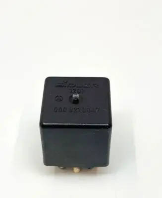Mercedes-Benz SLC C107 Other relay A0008213047 0008213047