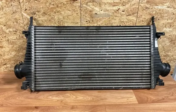 Opel Insignia A Intercooler radiator 13241751