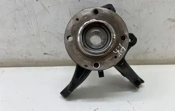 Opel Mokka B Front wheel hub 