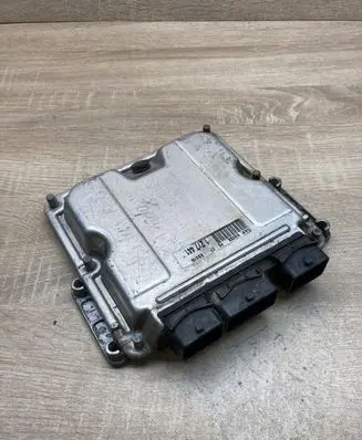 Peugeot 306 Engine control unit/module ECU 9642014880 0281010592