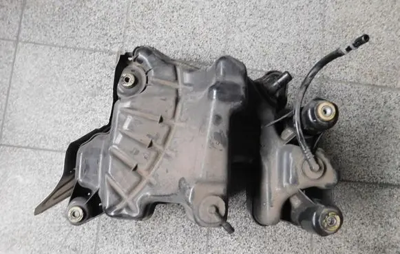 Renault Kadjar AdBlue liquid reservoir 