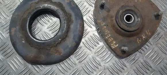 Land Rover Freelander Coil spring mount 