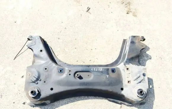 Nissan NV200 Front subframe
