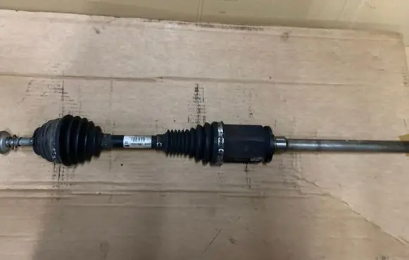 BMW X1 E84 Front driveshaft 7591682