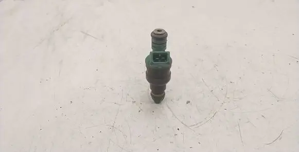 BMW 5 E39 Fuel injector 0280150415