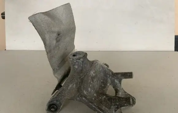 Audi Q7 4M Engine mounting bracket 4M0199308AS 4M0199308 4M0199388C