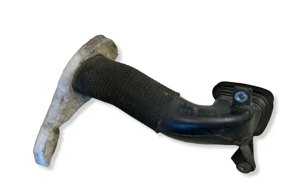 Audi A6 S6 C6 4F Air intake duct part 4F0129604C