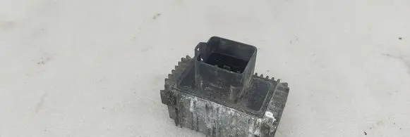 Opel Astra H Glow plug pre-heat relay 55354141 51299018A