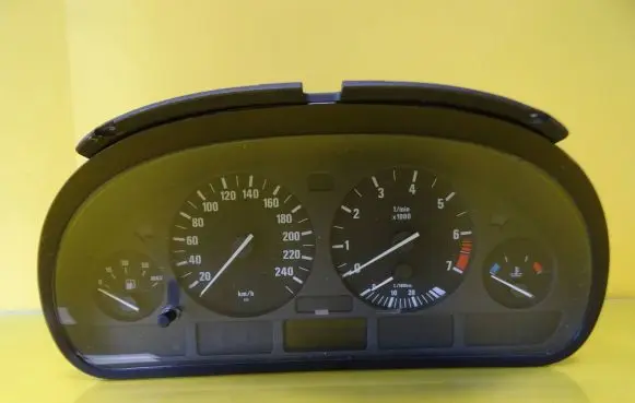 BMW 5 E39 Speedometer (instrument cluster) 6907015 62.11-6907015