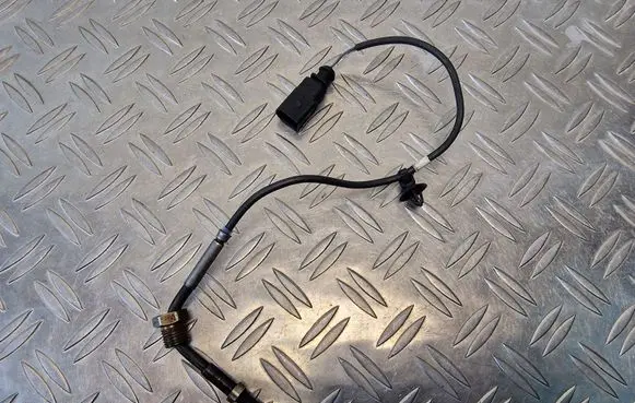 Audi A6 S6 C6 4F Exhaust gas temperature sensor 059906088A