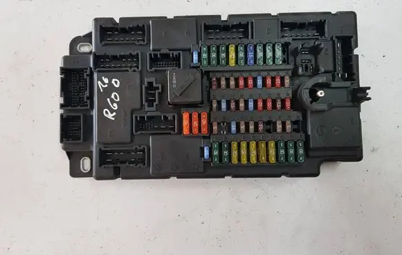 Mini Cooper Countryman R60 Fuse box set 9813233IAUTOPI 9813233