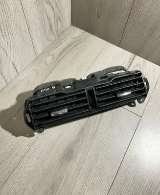 Ford Mondeo MK V Dash center air vent grill DS7319K617AUW