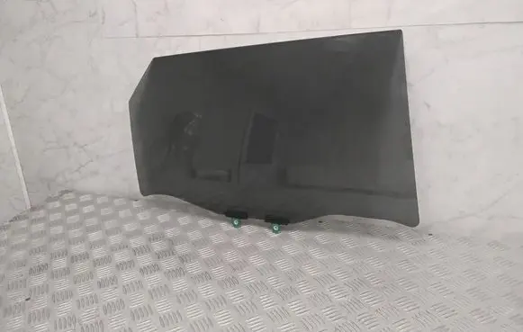 Toyota bZ4X Rear door window glass