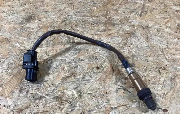 Mercedes-Benz C W205 Lambda probe sensor a0095426218