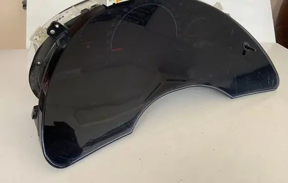 Speedometer (instrument cluster)