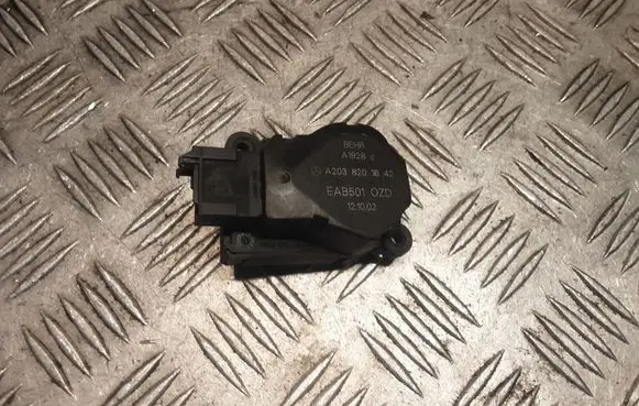 Mercedes-Benz E W211 Intake manifold valve actuator/motor A2038201642 2038201642