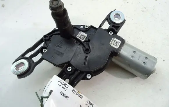 Volkswagen Golf VII Rear window wiper motor