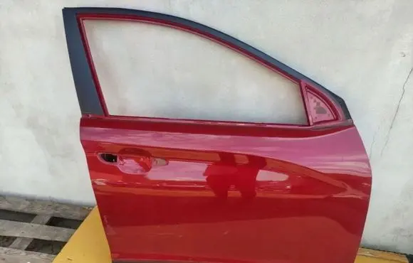 Hyundai Kona I Front door