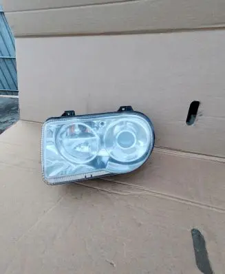 Chrysler 300C Headlight/headlamp 04805761AL