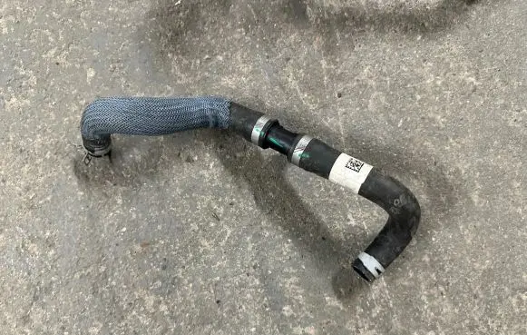 Renault Arkana Engine coolant pipe/hose 210218488R