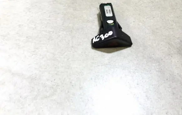 Volvo V70 Hazard light switch 9441045