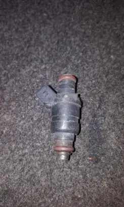Audi A6 S6 C5 4B Fuel injector 078133551ac