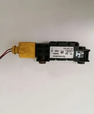 Audi A4 S4 B6 8E 8H Airbag deployment crash/impact sensor 8E0959651