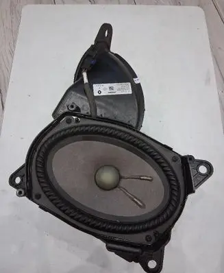 Renault Clio V Subwoofer speaker 281707146R