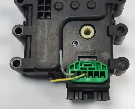 Mazda CX-7 A/C air flow flap actuator/motor 8112P