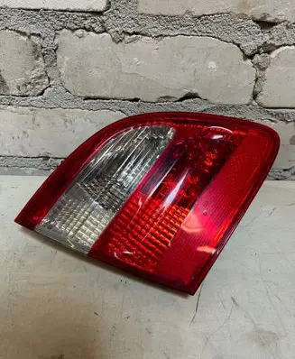Mercedes-Benz E W211 Tailgate rear/tail lights A2118201364