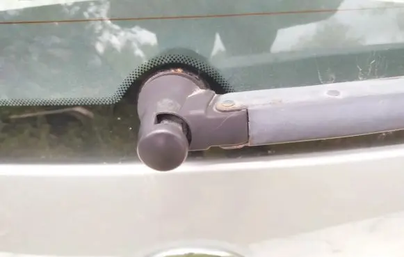 Volkswagen Fox Rear window wiper motor