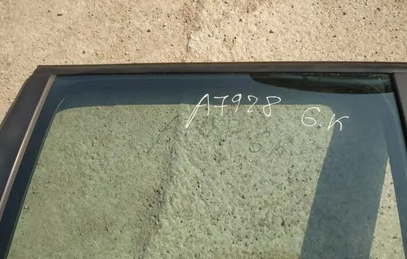 Fiat Stilo Rear door window glass 